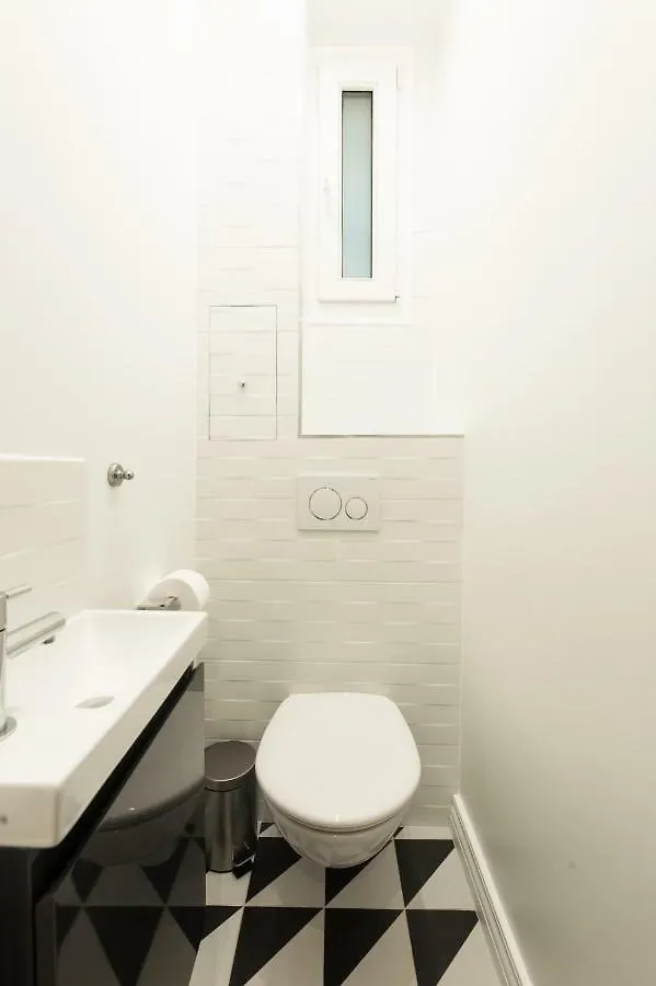 Montorgueil Apartment